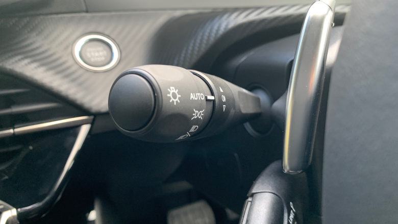 Peugeot 208 1.2 Hybrid 110 Allure 5dr e-DSC6 Petrol Hatchback